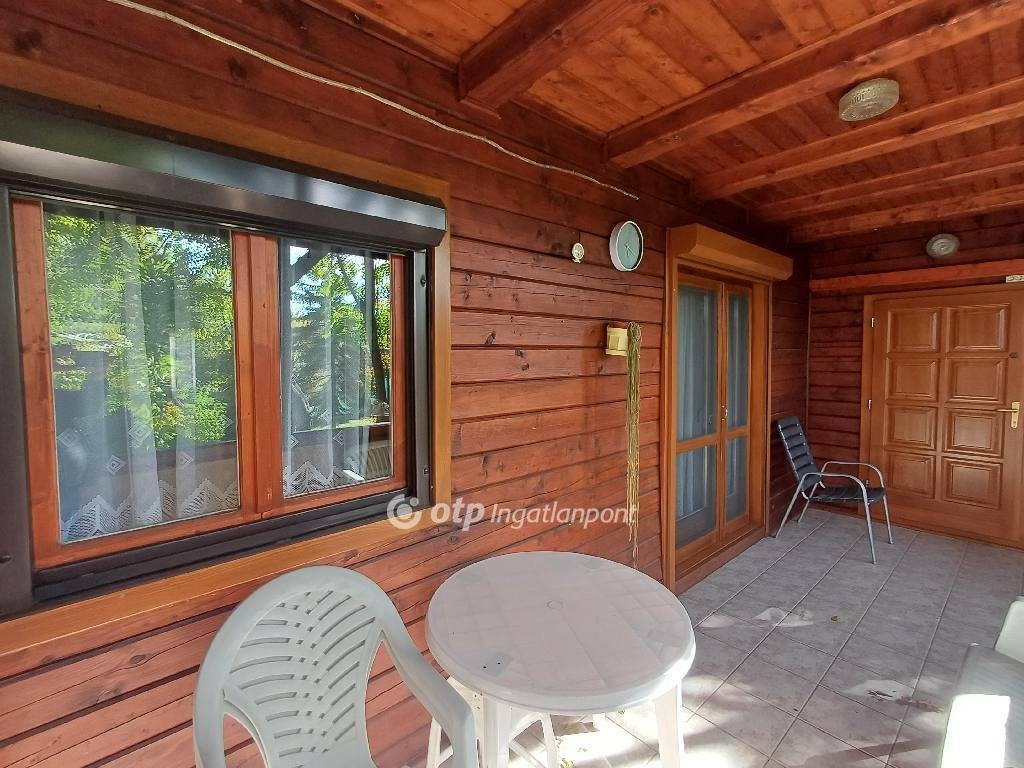 2 bed · 207m² · 121.900.000 ft