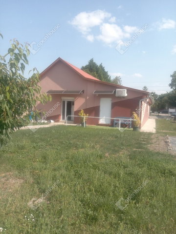 Eladó családi ház, Deszken 65 M Ft, 4 szobás