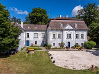 Eladó családi ház, Legénden 728.84 M Ft, 9 szobás
