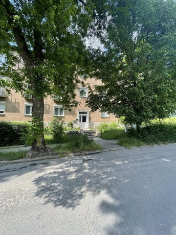 Eladó téglalakás, Komlón 19.5 M Ft, 2 szobás
