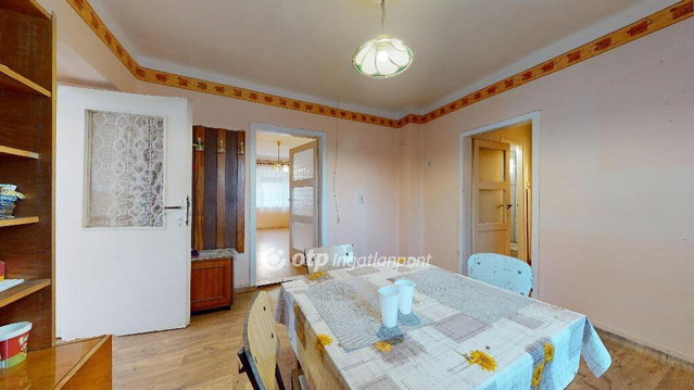 Eladó családi ház, Nagyhalászban 25.8 M Ft, 2 szobás