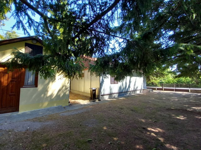 Eladó nyaraló, Balatonkeresztúron 52.9 M Ft, 4 szobás