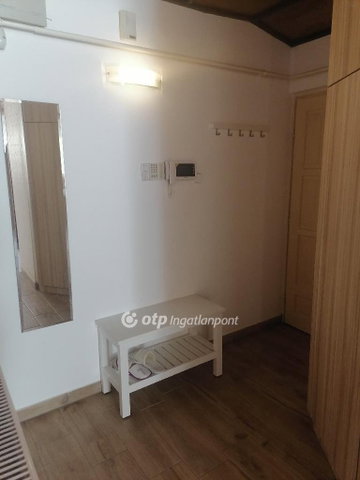 Eladó téglalakás, Kiskőrösön 29.99 M Ft, 2 szobás