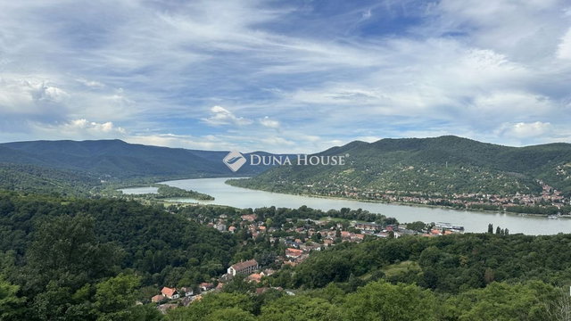 Eladó telek, Visegrádon 2.5 M Ft / költözzbe.hu