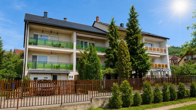 Eladó sorház, Balatonfüreden 197 M Ft, 9 szobás