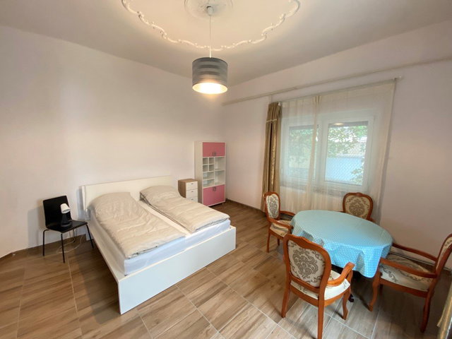 Eladó családi ház, Kaposváron 88 M Ft, 6 szobás