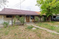Eladó családi ház, Kiskunfélegyházán 29 M Ft, 4 szobás