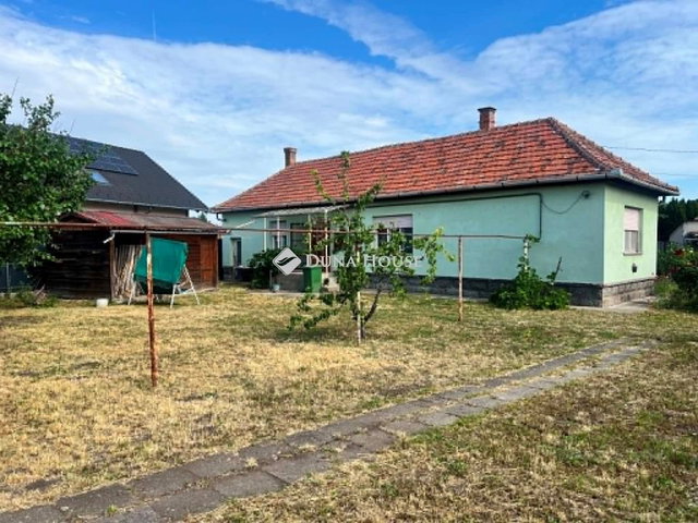 Eladó családi ház, Jászberényben 28.9 M Ft, 2 szobás