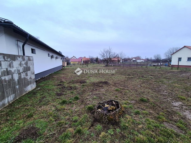 Eladó telek, Iregszemcsén 8.45 M Ft / költözzbe.hu