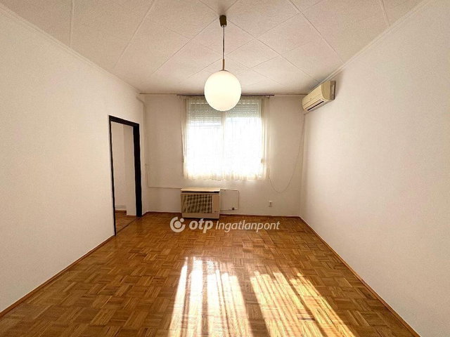 Eladó téglalakás, Miskolcon 26.5 M Ft, 2 szobás