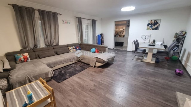 Eladó családi ház, Délegyházán 84.9 M Ft, 3 szobás