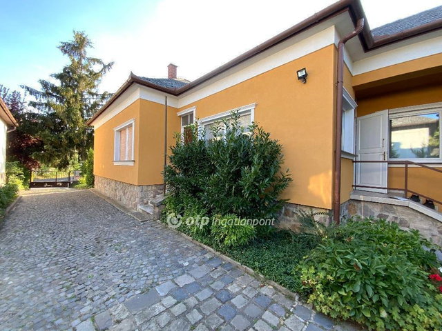 Eladó családi ház, Bagon 116 M Ft, 5+1 szobás