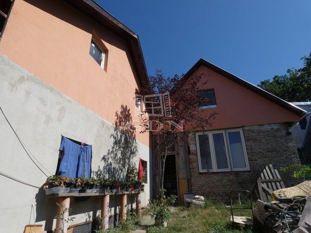 Eladó családi ház, Vácrátóton 59.99 M Ft, 3+3 szobás