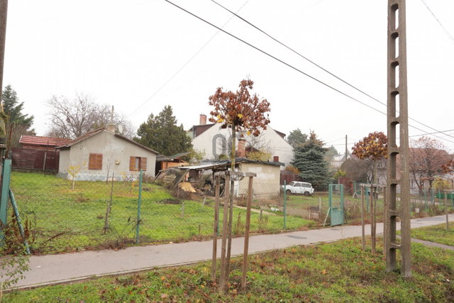 Eladó telek, Budapesten, XVII. kerületben 44 M Ft