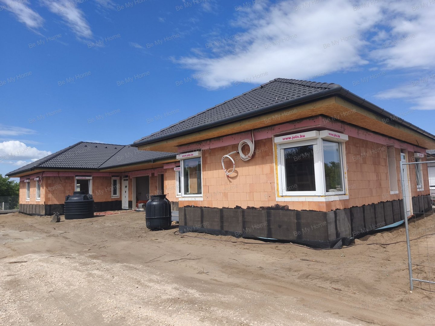 1 bed · 100m² · 124.900.000 ft