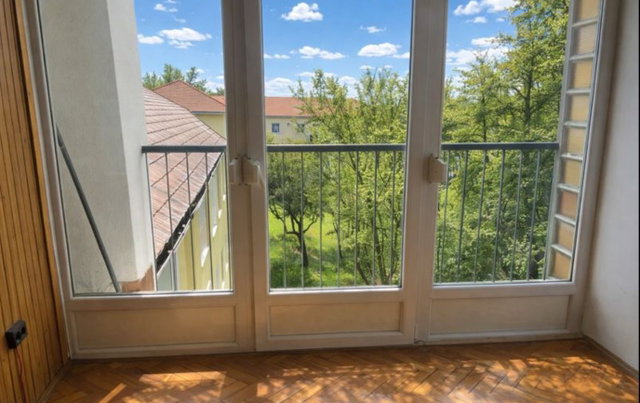 Eladó téglalakás, Ajkán 52 M Ft, 2+2 szobás