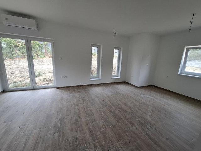 Eladó téglalakás, Mendén, Rét utcában 89.9 M Ft, 3 szobás