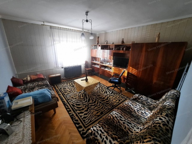 Eladó családi ház, Ácson 45 M Ft, 2 szobás