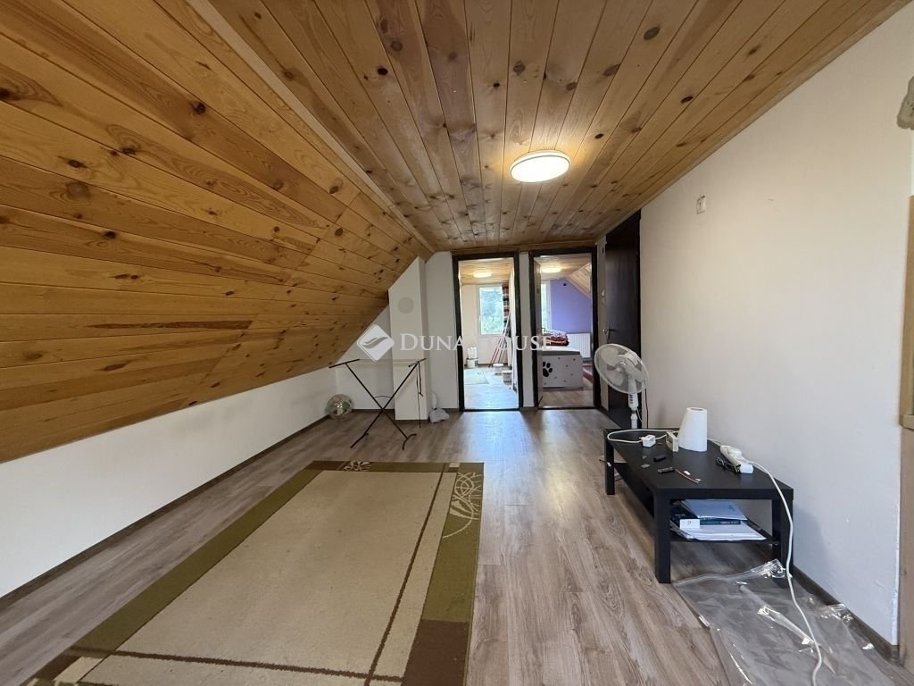 Családi ház · 9 hálószoba · 254 m² · 129.990.000 Ft