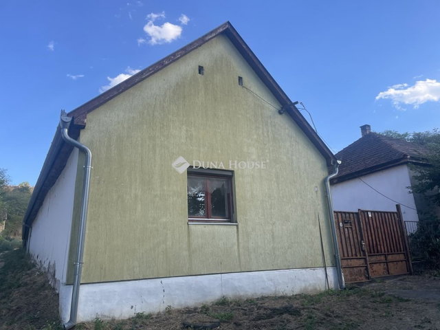 Eladó családi ház, Bátán 9 M Ft, 3 szobás