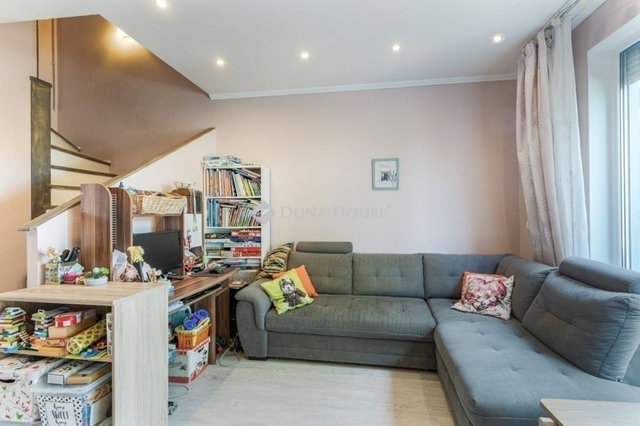 Eladó téglalakás, Gödön 84 M Ft, 4 szobás