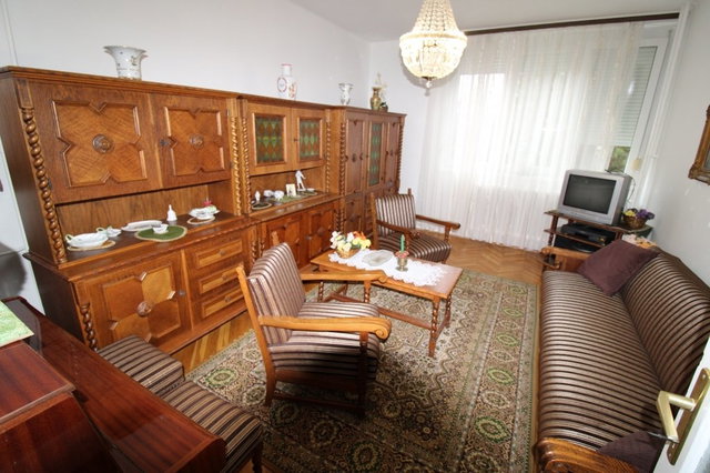 Kiadó téglalakás, albérlet, Salgótarjánban 130 E Ft / hó