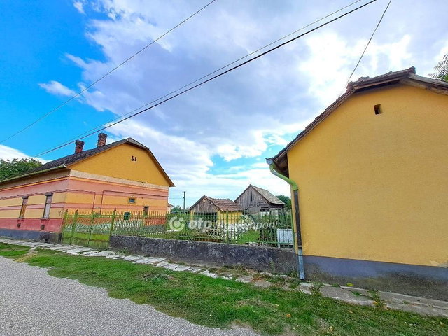 Eladó családi ház, Kocséren 23.5 M Ft, 4 szobás