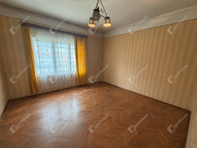 Eladó családi ház, Zalaegerszegen 63.9 M Ft, 2 szobás