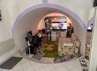 Eladó családi ház, Esztergomban, Mély úton 30 M Ft, 3 szobás