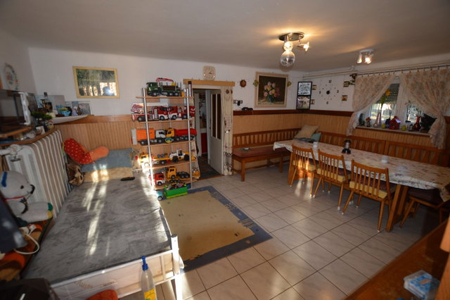 Eladó családi ház, Balatonfűzfőn 119.99 M Ft, 5 szobás