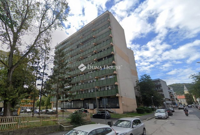 Eladó panellakás, Sátoraljaújhelyen 26 M Ft, 2 szobás