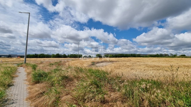Eladó ipari ingatlan, Székesfehérvárott 257.4 M Ft