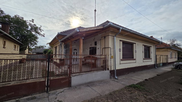 Eladó családi ház, Kerekegyházán 53 M Ft, 4 szobás