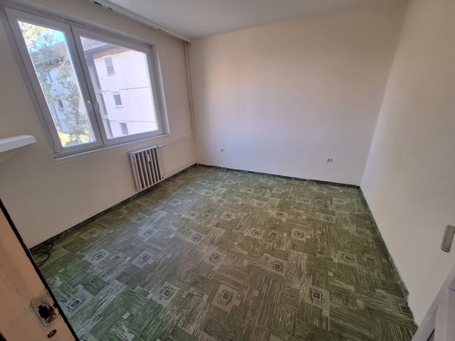 Kiadó panellakás, albérlet, Hódmezővásárhelyen, Hódtó utcában