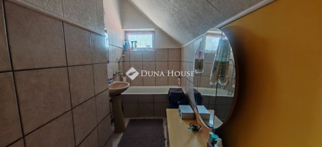 Eladó családi ház, Kustánszegen 38.99 M Ft, 4 szobás