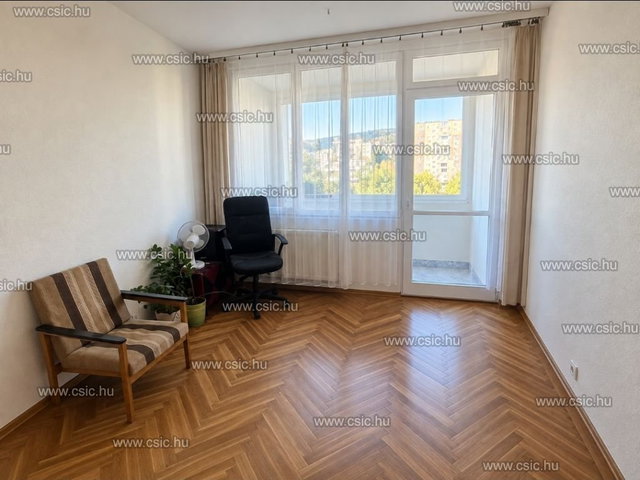 Eladó téglalakás, Budapesten, III. kerületben 61.9 M Ft