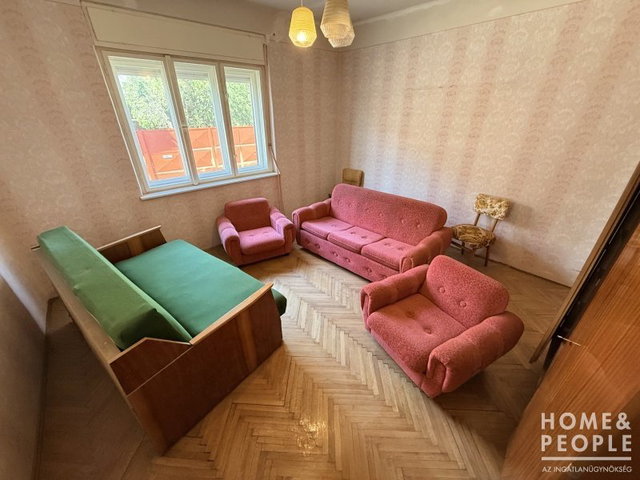 Eladó családi ház, Röszkén 44.999 M Ft, 2 szobás