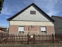 Eladó családi ház, Kunmadarason 9 M Ft, 2 szobás
