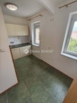 Eladó téglalakás, Szolnokon 28 M Ft, 1 szobás