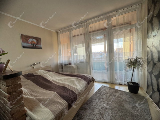 Eladó panellakás, Sárváron 43 M Ft, 2 szobás