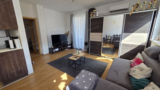 Eladó téglalakás, Kecskeméten 59 M Ft, 3 szobás