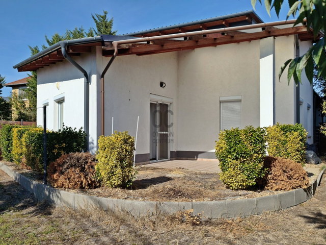 Kiadó téglalakás, albérlet, XVIII. kerületben, Alacskai úton