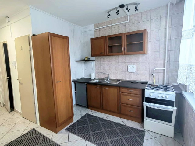 Kiadó panellakás, albérlet, Miskolcon 140 E Ft / hó, 2+1 szobás