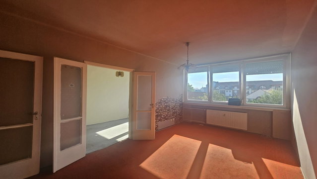 Eladó panellakás, Debrecenben 59.99 M Ft, 2 szobás