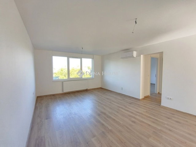 Eladó téglalakás, Budapesten, VI. kerületben 115 M Ft, 3 szobás