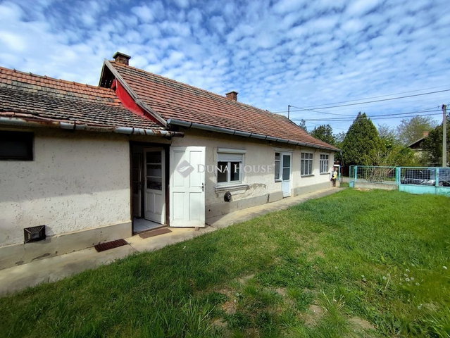 Eladó családi ház, Tiszafüreden 18.49 M Ft, 2 szobás