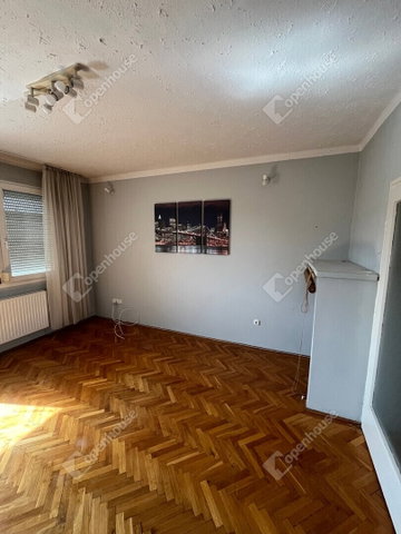 Eladó téglalakás, Székesfehérvárott 69.99 M Ft, 2 szobás