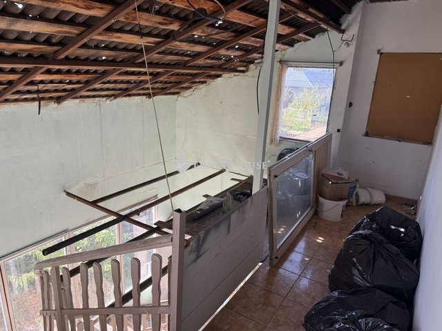 Eladó családi ház, Vecsésen 73.5 M Ft, 4 szobás