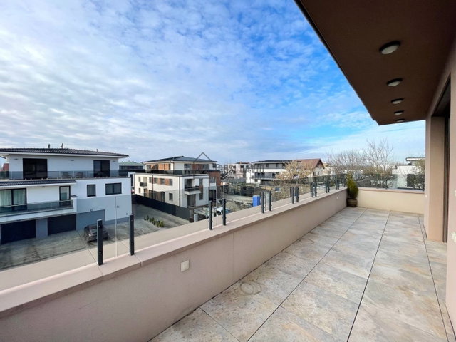 Kiadó téglalakás, albérlet, Debrecenben 750 E Ft / hó, 4 szobás