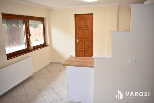 Kiadó téglalakás, albérlet, Gyulán 150 E Ft / hó, 2+1 szobás